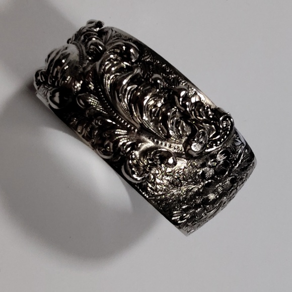 Vintage Silver tone Art Nouveau Wide Ornate Cuff Bracelet Rare Find - Picture 7 of 11